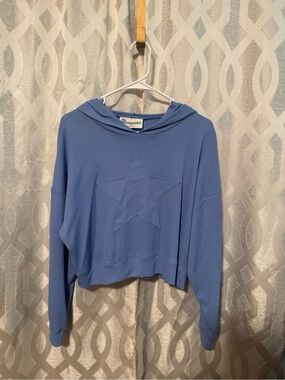 No Boundaries Star Hooded Cropped Sweater